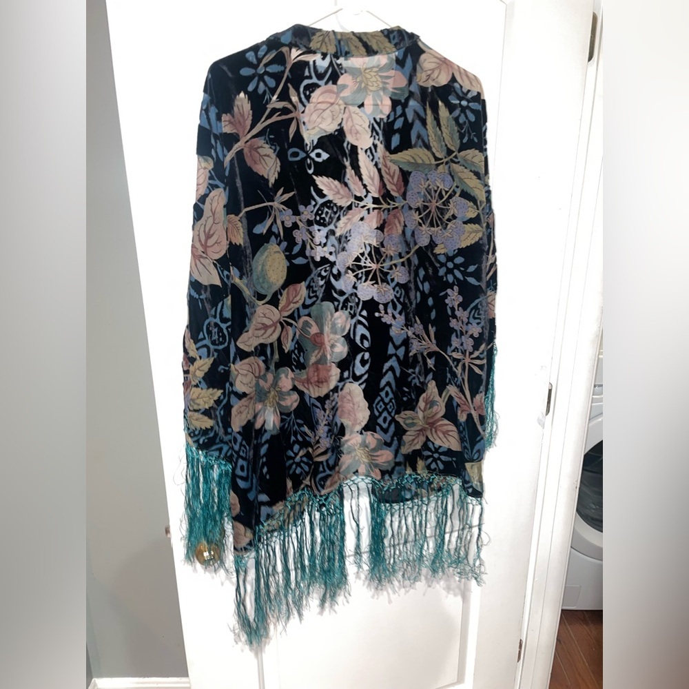 New! Double D Ranch Burnout Velvet Floral Kimono Cape Turquoise Fringe 🤠 Large - Picture 2 of 10